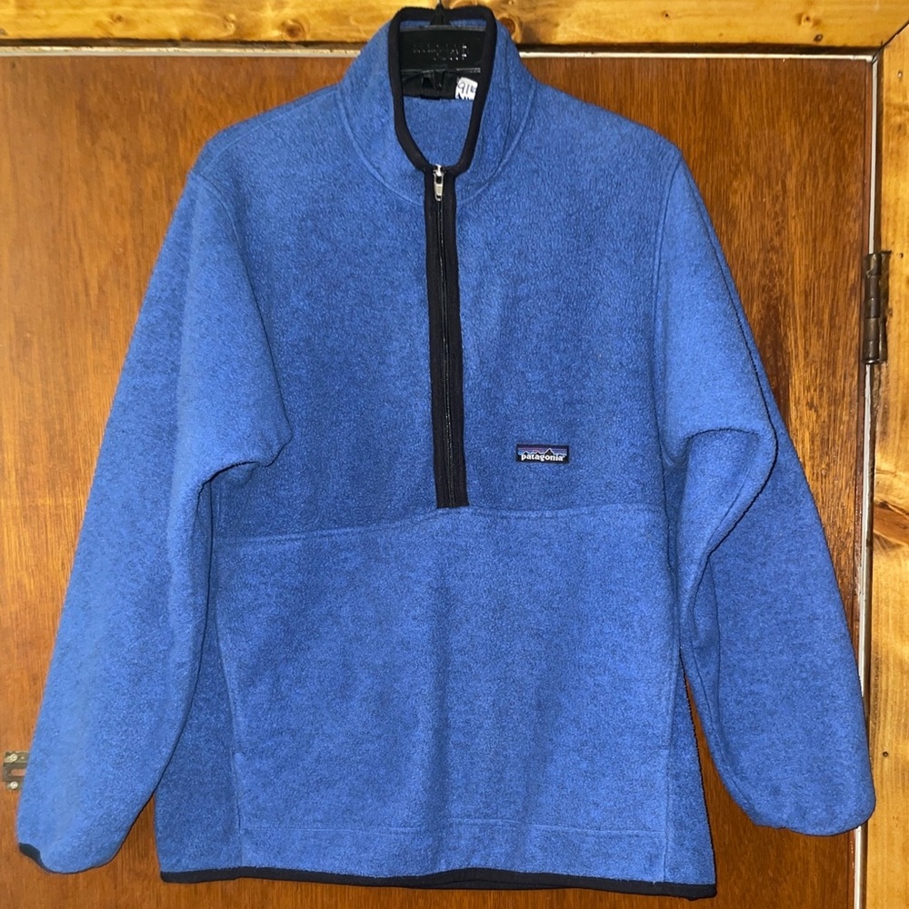 Vintage men’s Patagonia Synchilla blue with black trim pullover jacket size med
